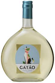 Gatao Vinho Verde: El Vino Verde Portugués Perfecto para Cada Ocasión