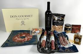 Cesta Gourmet de Jamón y Vino para Ocasiones Especiales
