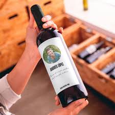 Botella de Vino Personalizada para Celebraciones Especiales